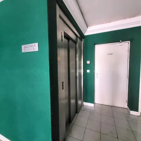 Nid Douillet Plein De Charme Avec Parking Gratuit Appartement Chantilly Buitenkant foto