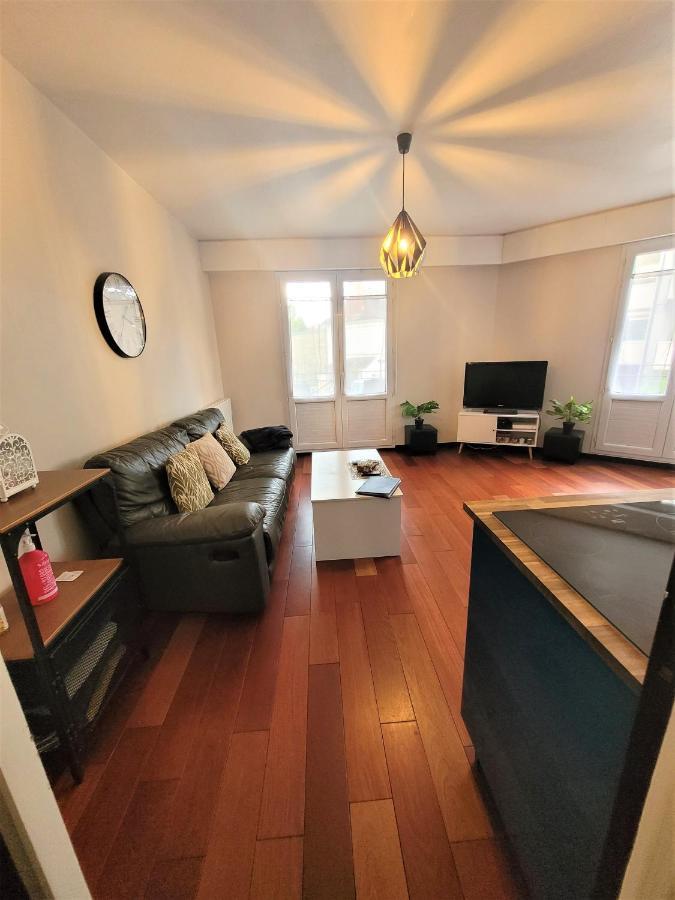 Nid Douillet Plein De Charme Avec Parking Gratuit Apartment Chantilly